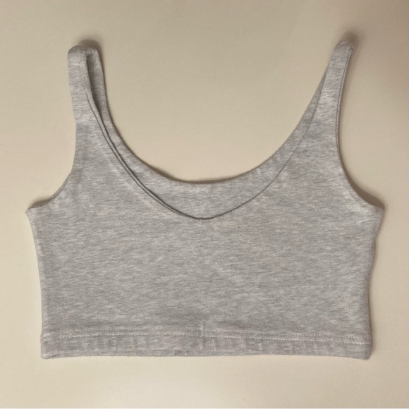 ERROR: Already sold but Poshmark won’t let me delete listing!! - Picture 4 of 7